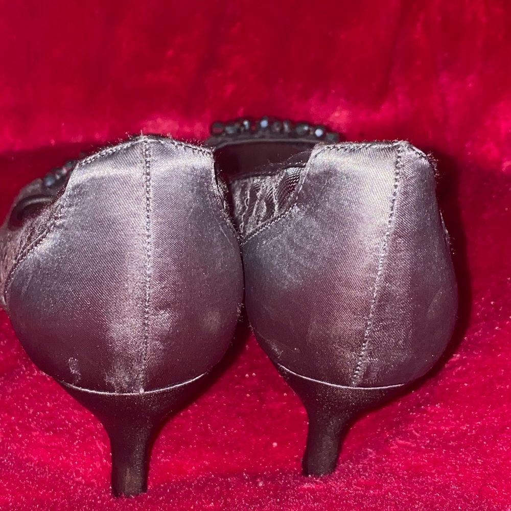 Karen Scott heels